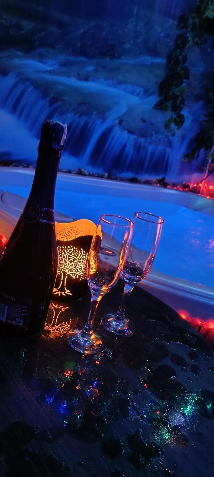 Zajazd Albatros Rzeszow Spa Buitenkant foto