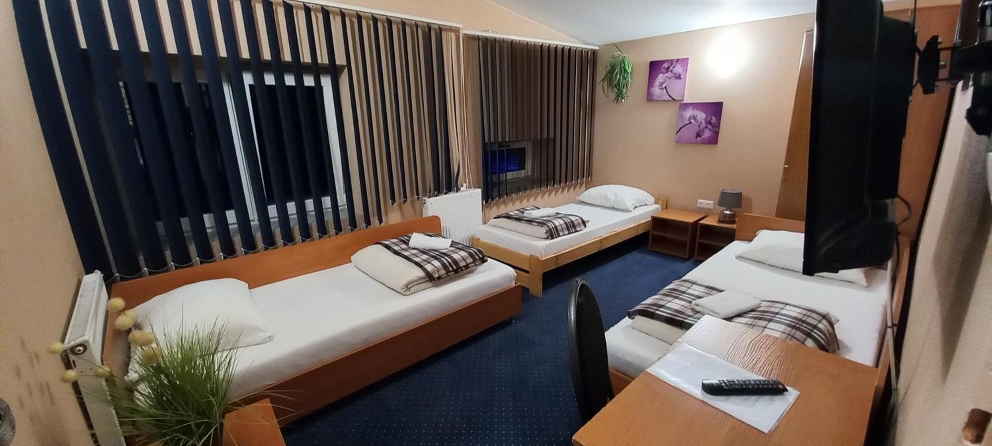 Zajazd Albatros Rzeszow Spa Buitenkant foto
