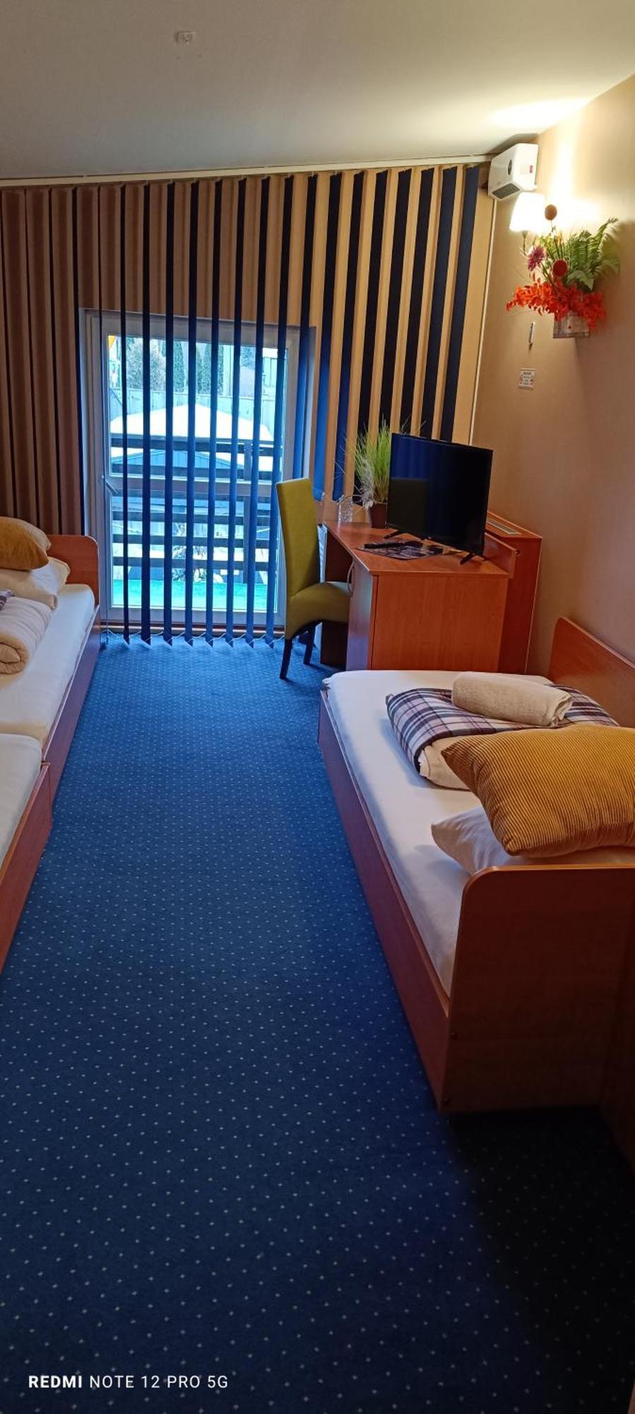 Zajazd Albatros Rzeszow Spa Buitenkant foto