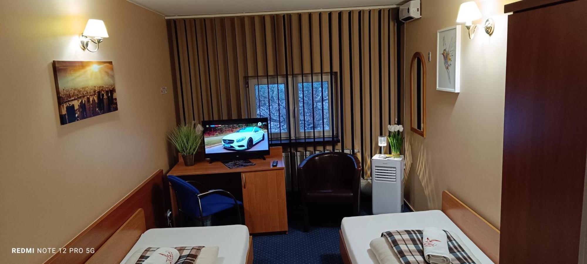 Zajazd Albatros Rzeszow Spa Buitenkant foto