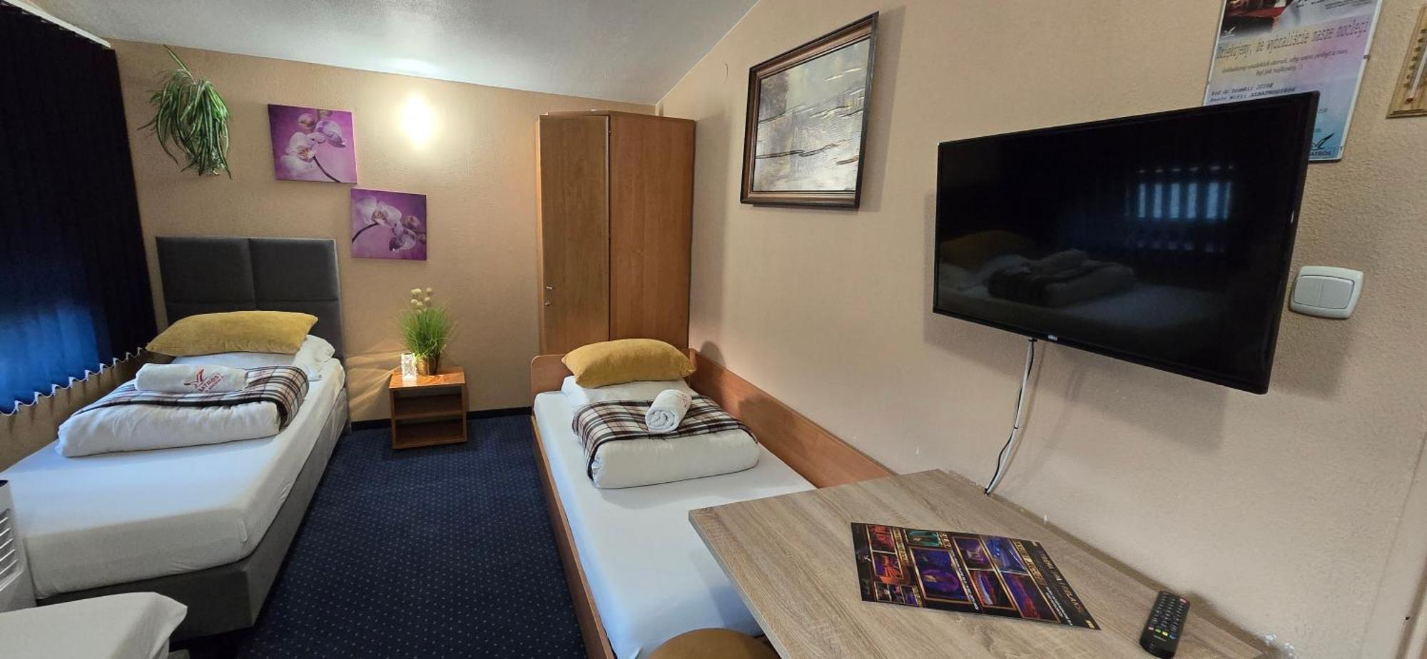 Zajazd Albatros Rzeszow Spa Buitenkant foto