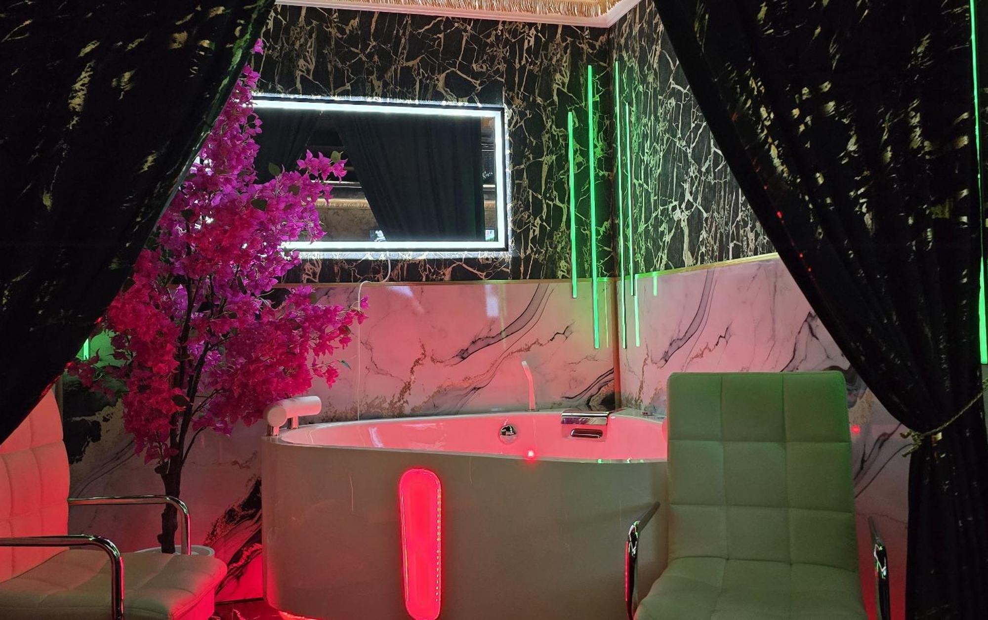 Zajazd Albatros Rzeszow Spa Buitenkant foto