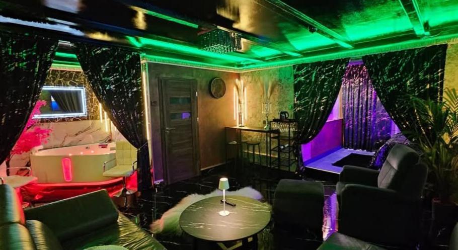Zajazd Albatros Rzeszow Spa Buitenkant foto